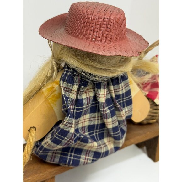 VTG Lizzie High Abigail Bowman Figurine Going Across Town w/ Cat 9.5 Collectible - Picture 8 of 8